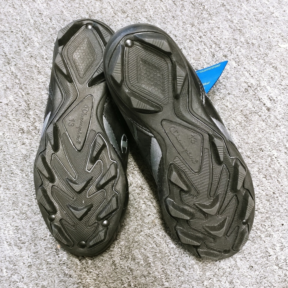 🆕 Cleats - Picture 3 of 5